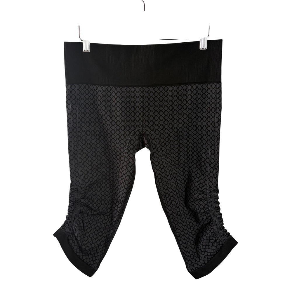 Lululemon Ebb to Street Crop II Black Grey Quatrefoil Ruched Leggings Size 12